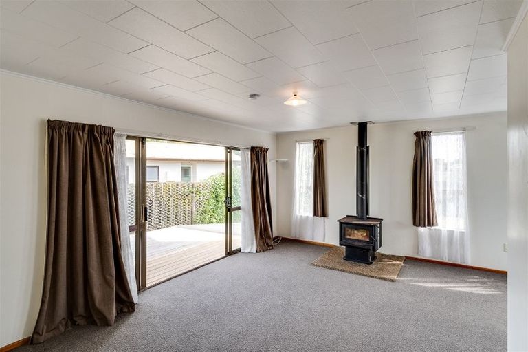 Photo of property in 64 Columbus Crescent, Flaxmere, Hastings, 4120