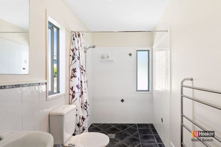 Photo of property in 53 Ocean View Road, Waihi Beach, 3611