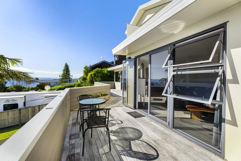Photo of property in 13 Siesta Terrace, Gulf Harbour, Whangaparaoa, 0930