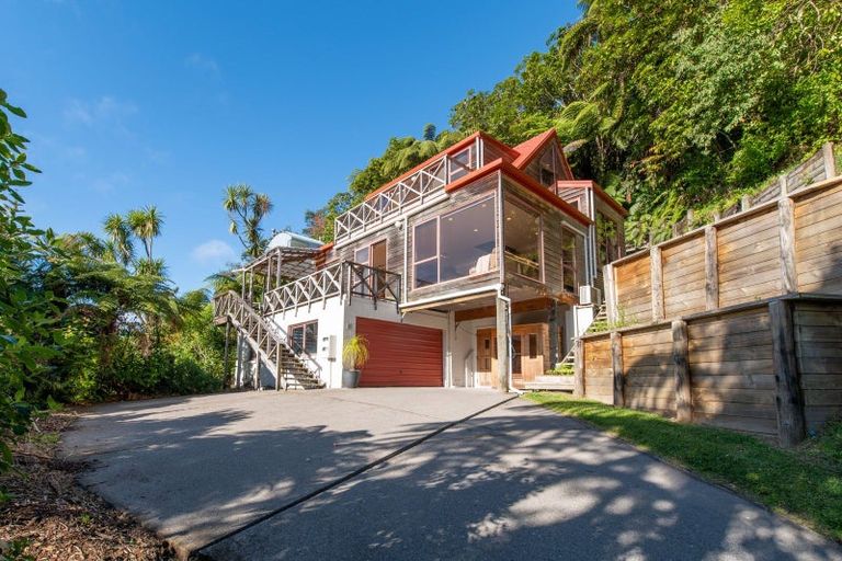 Photo of property in 92 Okareka Loop Road, Lake Okareka, Rotorua, 3076