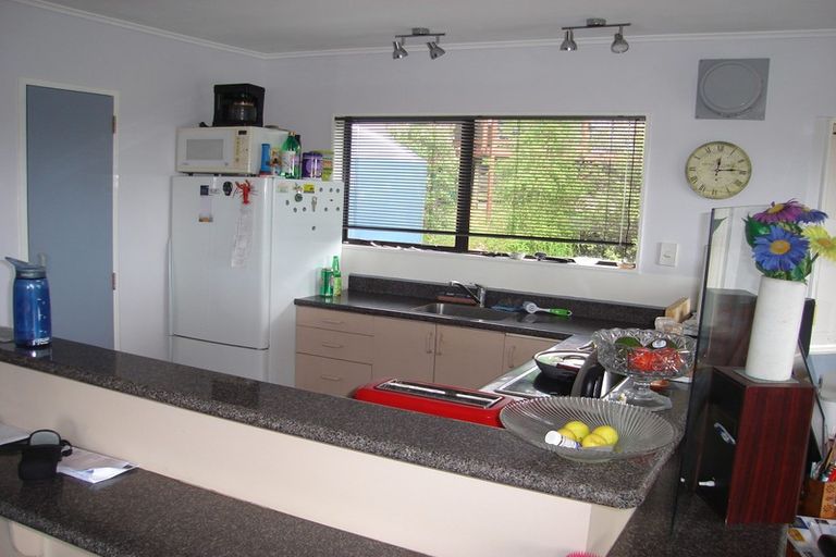 Photo of property in 12 Ozone Road, Stanmore Bay, Whangaparaoa, 0932