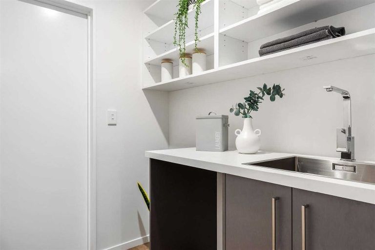 Photo of property in 21 Oakmill Drive, Casebrook, Christchurch, 8051