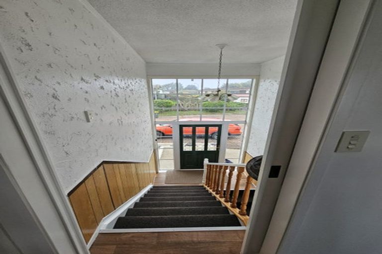 Photo of property in 18a Carnoustie Drive, Wattle Downs, Auckland, 2103