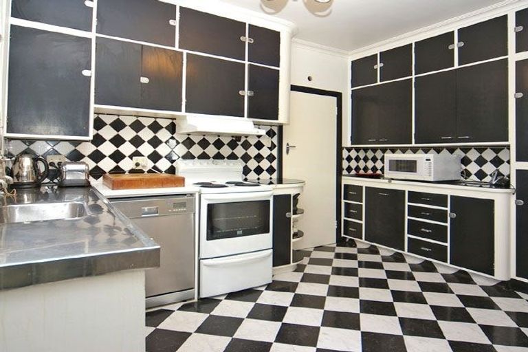 Photo of property in 32 Buckingham Street, Melrose, Wellington, 6023