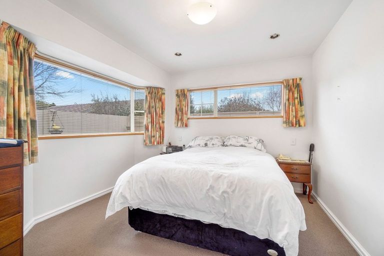 Photo of property in 8 Reading Street, Upper Riccarton, Christchurch, 8041