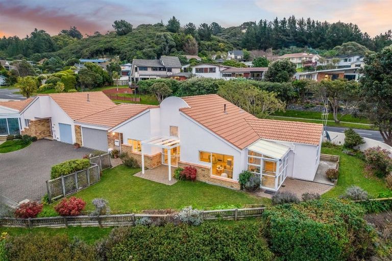 Photo of property in 1 Lakeside Villas, Whitby, Porirua, 5024