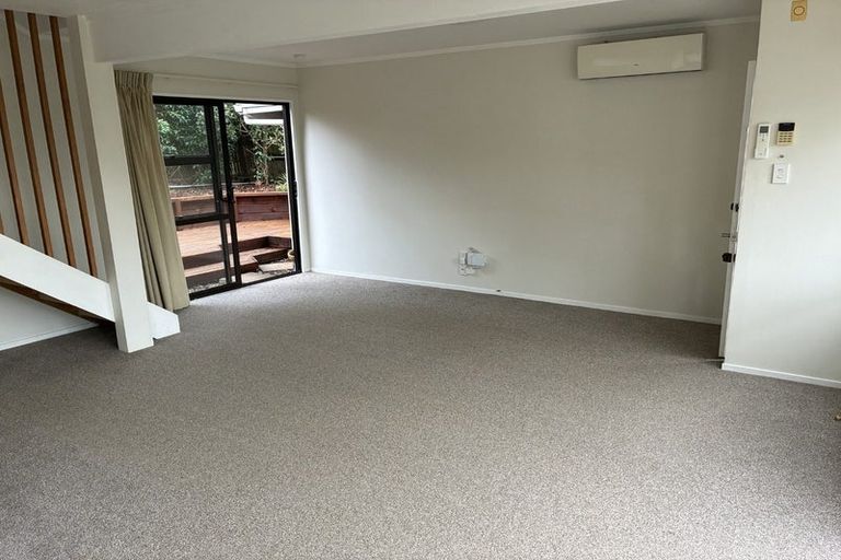 Photo of property in 11/15 Roseberry Avenue, Birkenhead, Auckland, 0626
