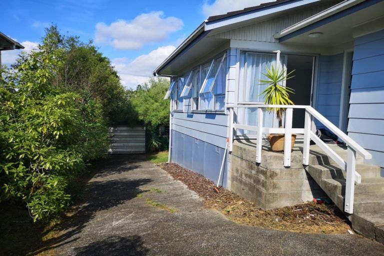 Photo of property in 73 Triangle Road, Massey, Auckland, 0614