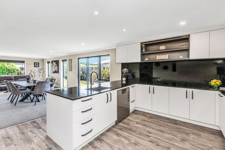 Photo of property in 13 Cressy Place, Darfield, 7510