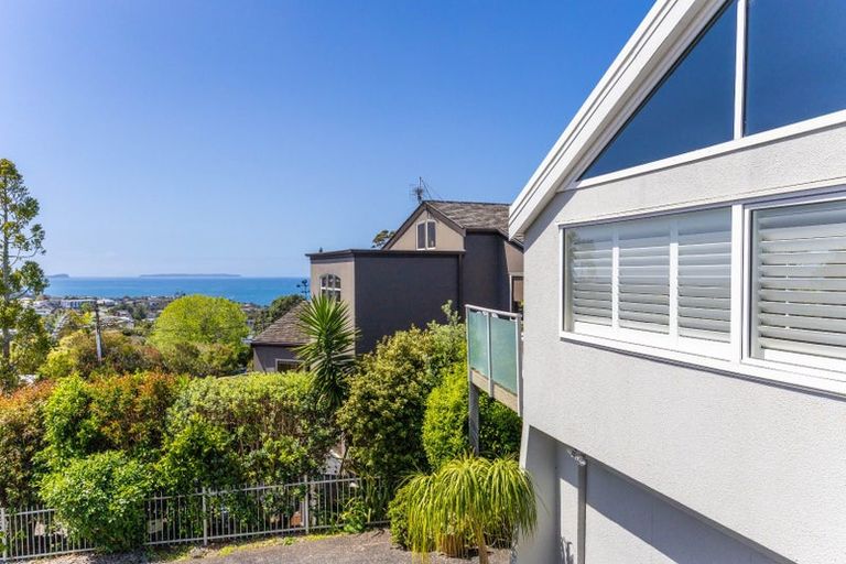 Photo of property in 1/80 Knights Road, Rothesay Bay, Auckland, 0630