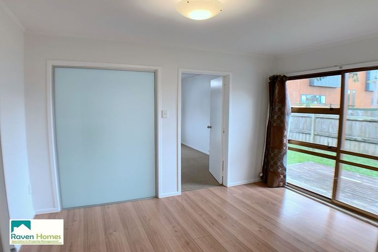 Photo of property in 37 Miro Street, New Lynn, Auckland, 0600