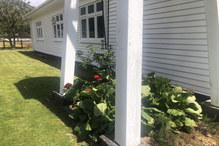 Photo of property in 28 Cook Flat Road, Fox Glacier, 7886