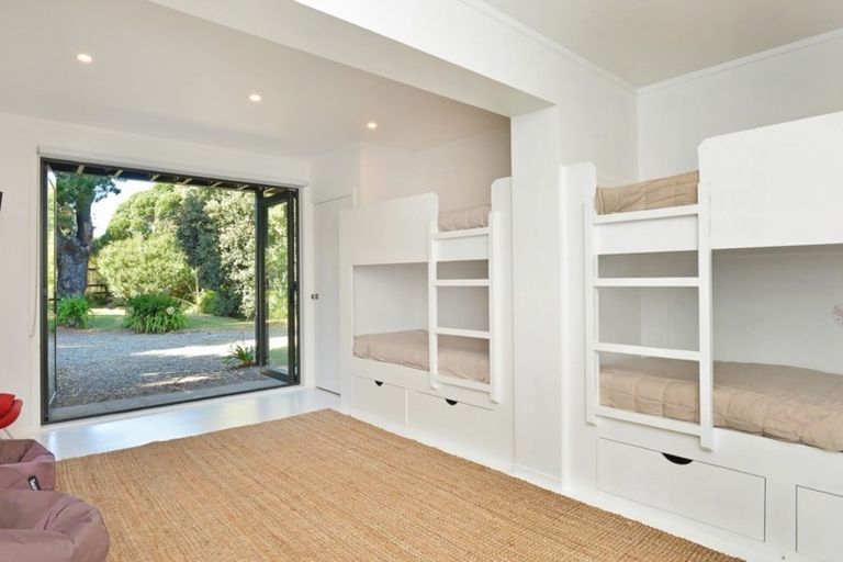 Photo of property in 138 Blue Pacific Parade, Riversdale Beach, Masterton, 5872