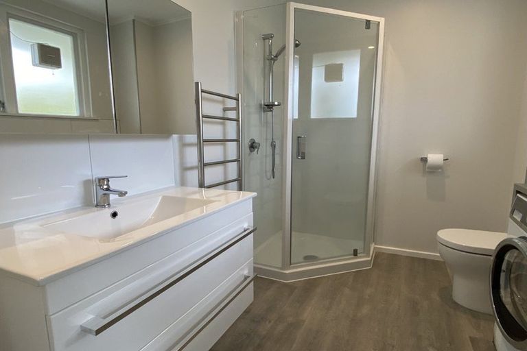 Photo of property in 4/18 Agra Crescent, Khandallah, Wellington, 6035