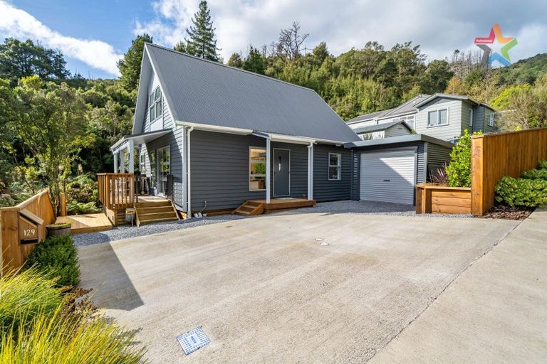Photo of property in 129 Manuka Street, Stokes Valley, Lower Hutt, 5019
