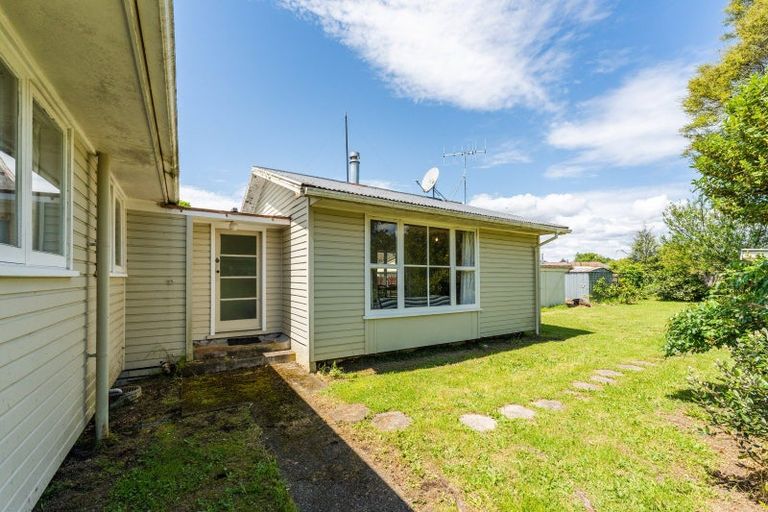 Photo of property in 152 Te Rangitautahanga Road, Turangi, 3334