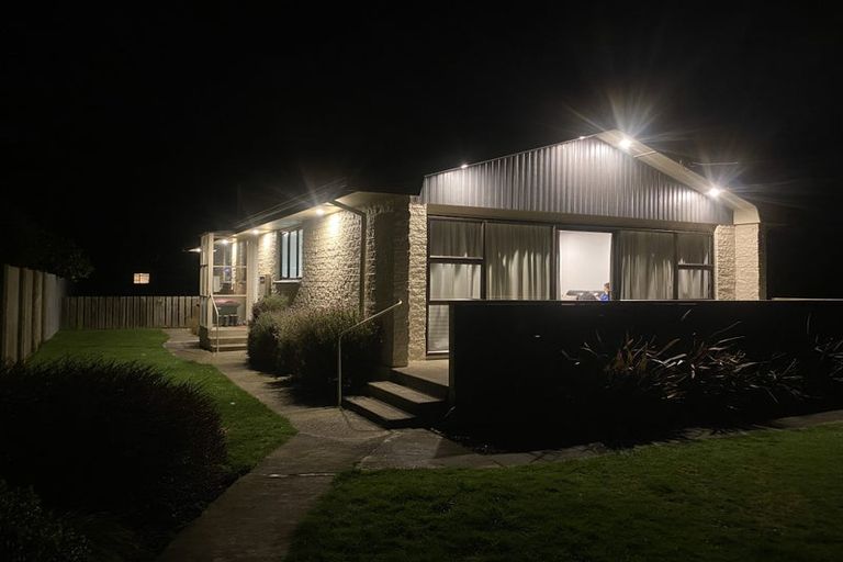 Photo of property in 66 Aloway Street, Wallacetown, 9816