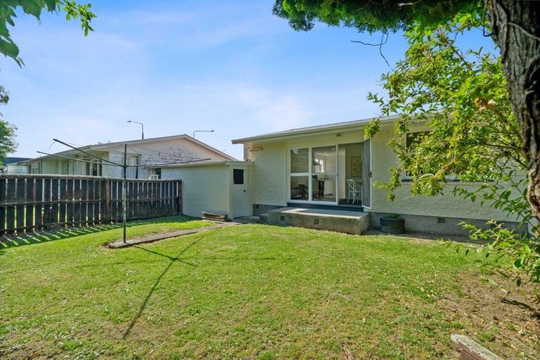 Photo of property in 2/28 Elizabeth Street, Riccarton, Christchurch, 8041