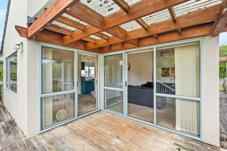 Photo of property in 90a Atkinson Road, Titirangi, Auckland, 0604