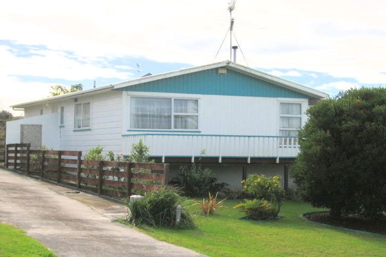 Photo of property in 19 Snells Beach Road, Snells Beach, 0920