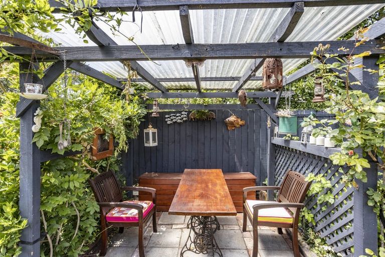 Photo of property in 4 Greenwood Close, Woodend, 7610