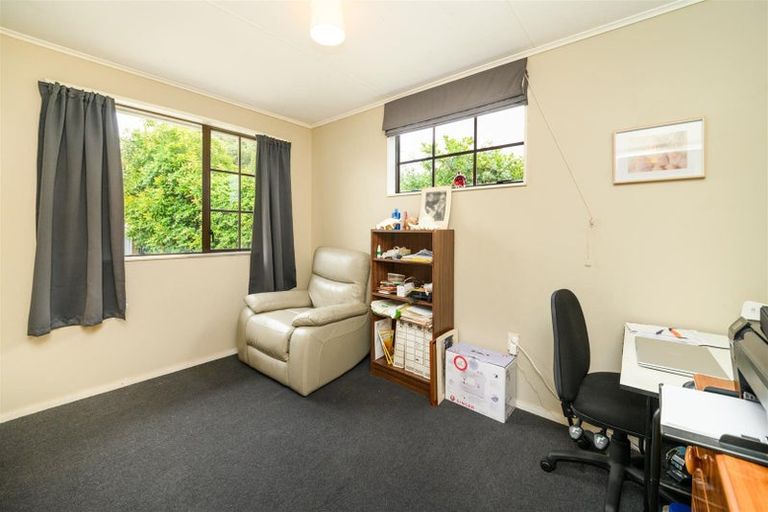 Photo of property in 2 Walton Street, Bulls, 4818