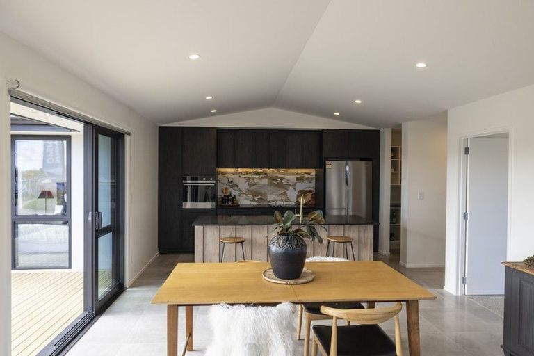 Photo of property in 1 Panui Avenue, Helensville, 0800