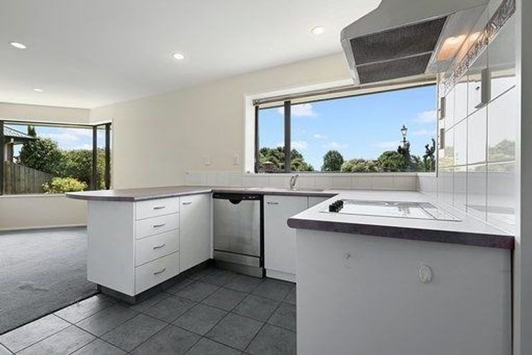 Photo of property in 18 Shearwater Drive, Woolston, Christchurch, 8023