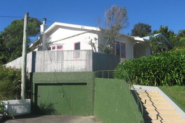 Photo of property in 41 Trelissick Crescent, Ngaio, Wellington, 6035