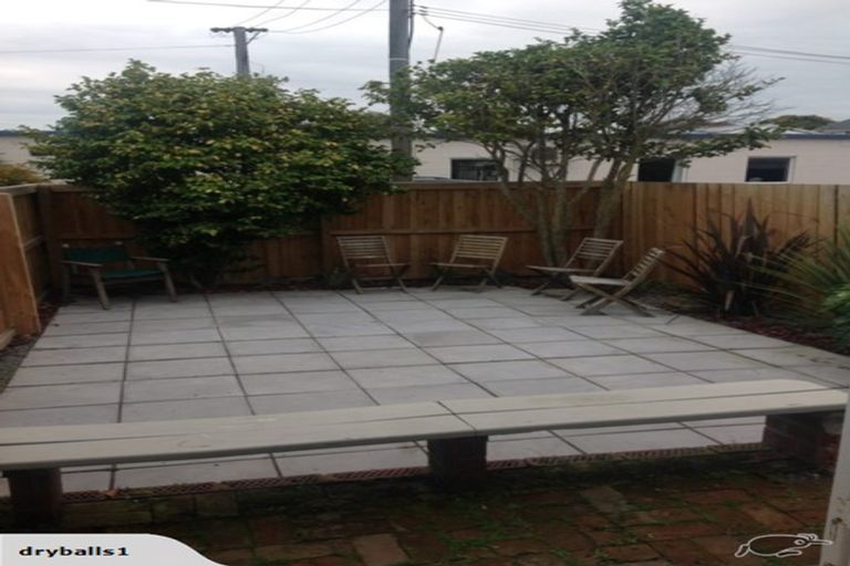 Photo of property in 16 Donald Place, St Albans, Christchurch, 8014