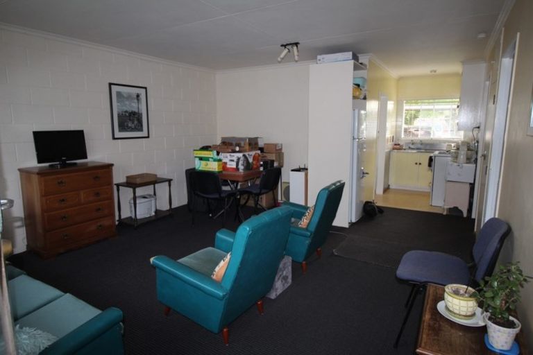 Photo of property in 7 South Street, West End, Palmerston North, 4410