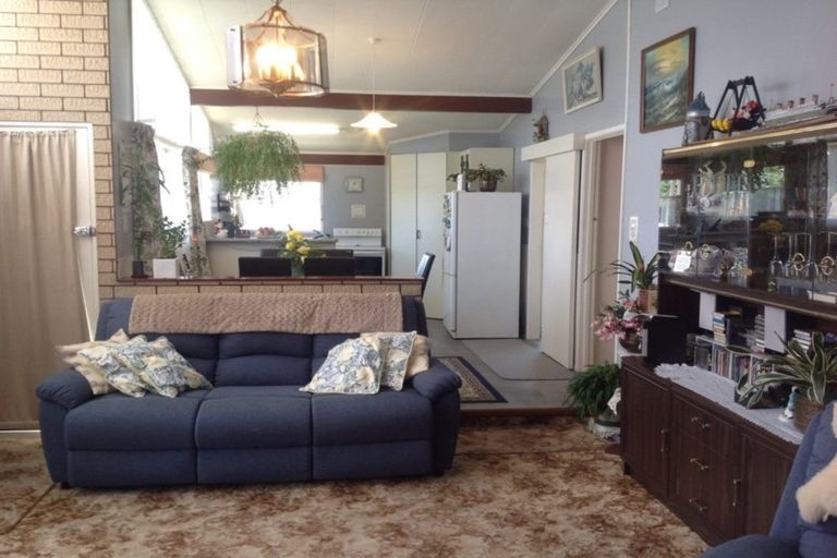 Photo of property in 22 High Street East, Waitara, 4320