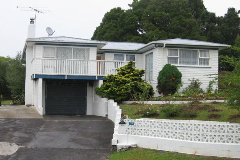 Photo of property in 13 Tracey Terrace, Te Atatu South, Auckland, 0602