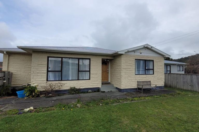 Photo of property in 30 Norfolk Street, Wainuiomata, Lower Hutt, 5014