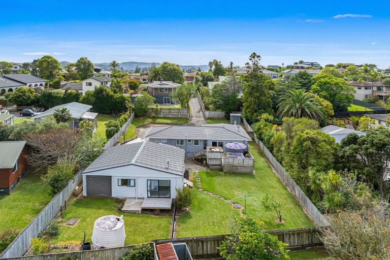 Photo of property in 29 Amorino Drive, Red Beach, 0932