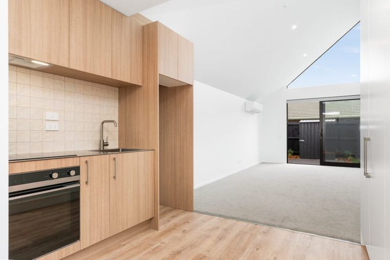 Photo of property in 8/7 Grove Road, Addington, Christchurch, 8024