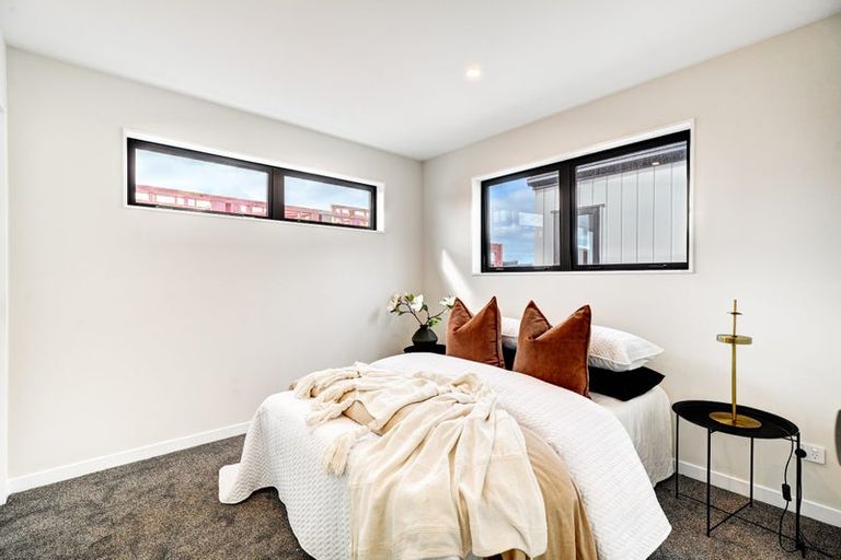 Photo of property in 1 Sails Road, Hobsonville, 0616