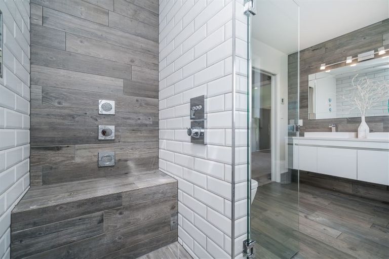 Photo of property in 467 Ruahine Street, Terrace End, Palmerston North, 4410