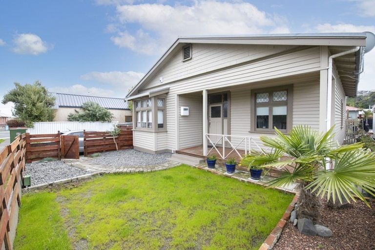 Photo of property in 46 Carnell Street, Napier South, Napier, 4110