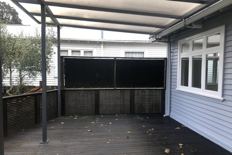 Photo of property in 21 Chamberlain Road, Karori, Wellington, 6012