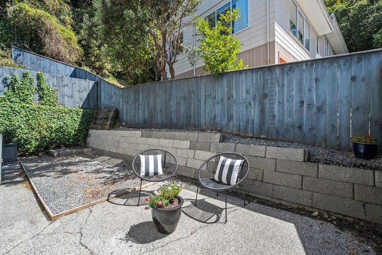 Photo of property in 85a Mulberry Street, Normandale, Lower Hutt, 5010