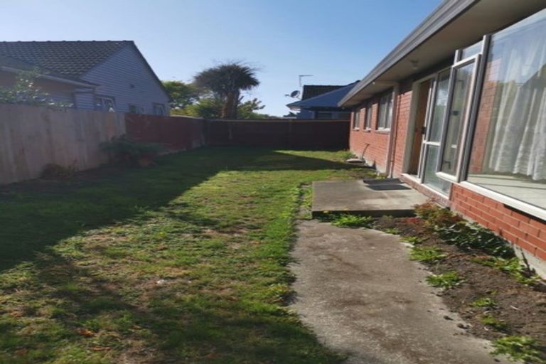 Photo of property in 100 Tilford Street, Woolston, Christchurch, 8062