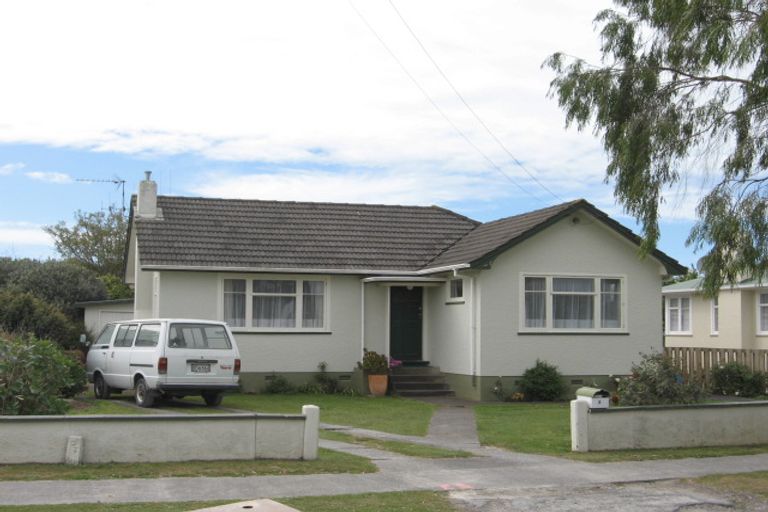 Photo of property in 31 Selwyn Crescent, College Estate, Whanganui, 4500