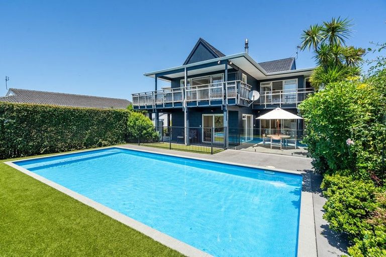 Photo of property in 22 Summit Drive, Torbay, Auckland, 0630