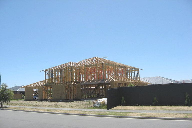 Photo of property in 6 Mataroa Place, Parklands, Christchurch, 8083