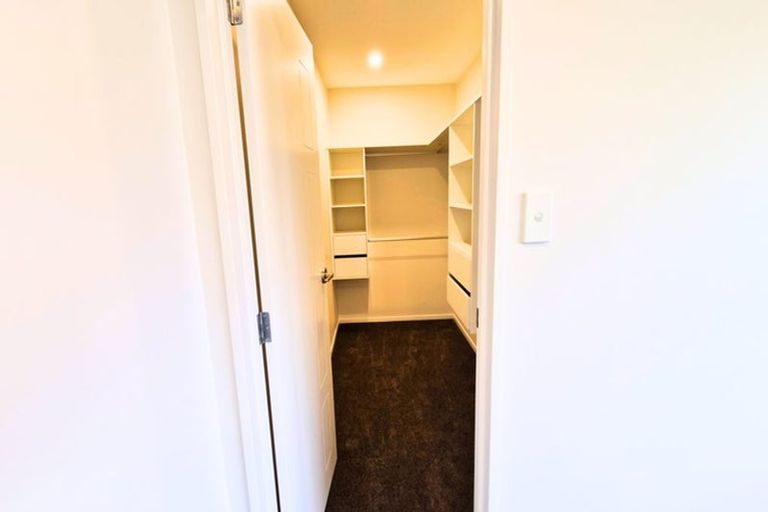 Photo of property in 90c Moire Road, Massey, Auckland, 0614