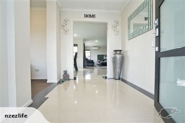 Photo of property in 14 Piwakawaka Court, Rototuna North, Hamilton, 3210