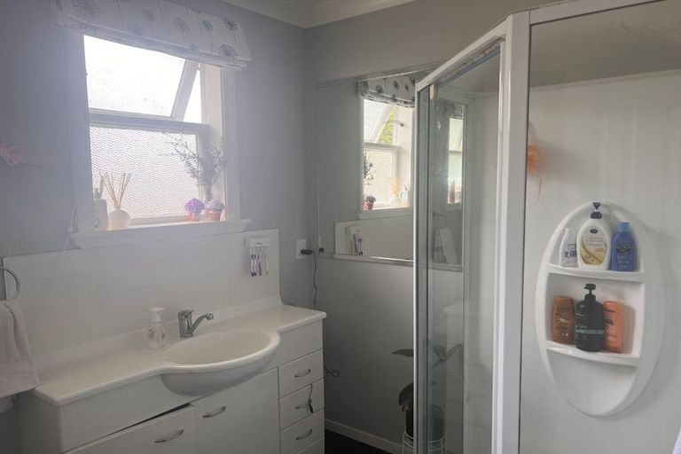 Photo of property in 1 Prebble Grove, Naenae, Lower Hutt, 5011