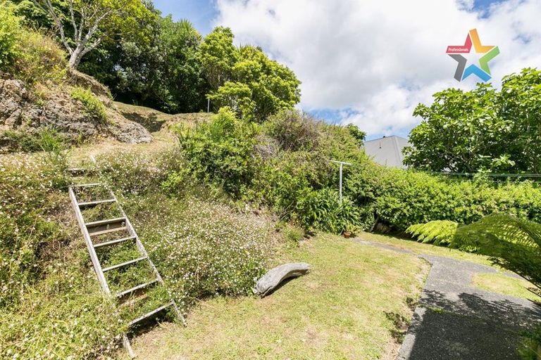 Photo of property in 103 Sunshine Avenue, Karori, Wellington, 6012