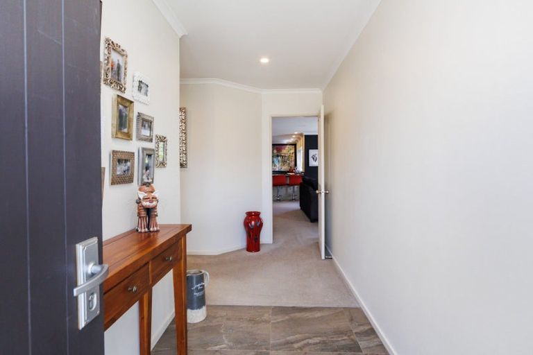 Photo of property in 2 Buttonwood Court, Milson, Palmerston North, 4414